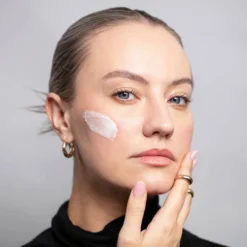 Αντίποδες Antipodes Vanilla Pod Hydrating Day Cream 60ml -Skincare Store 10374557 1114991520919452