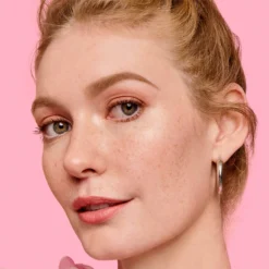 Benefit Watts Up Cream To Powder Soft Focus Highlighter  -Skincare Store 10563087 1434880906785398