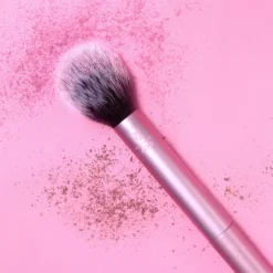 Real Techniques Blush Brush -Skincare Store 10644482 1434926179487615