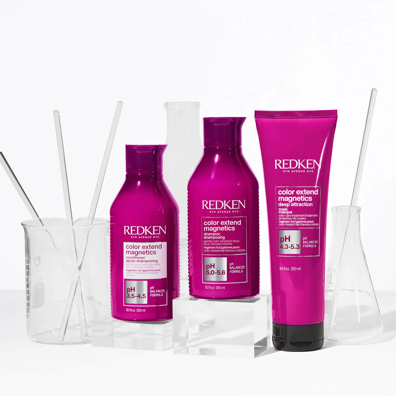 Redken Colour Extend Magnetic Mask (250ml) 8 Redken Colour Extend Magnetic Mask (250ml) - Image 8