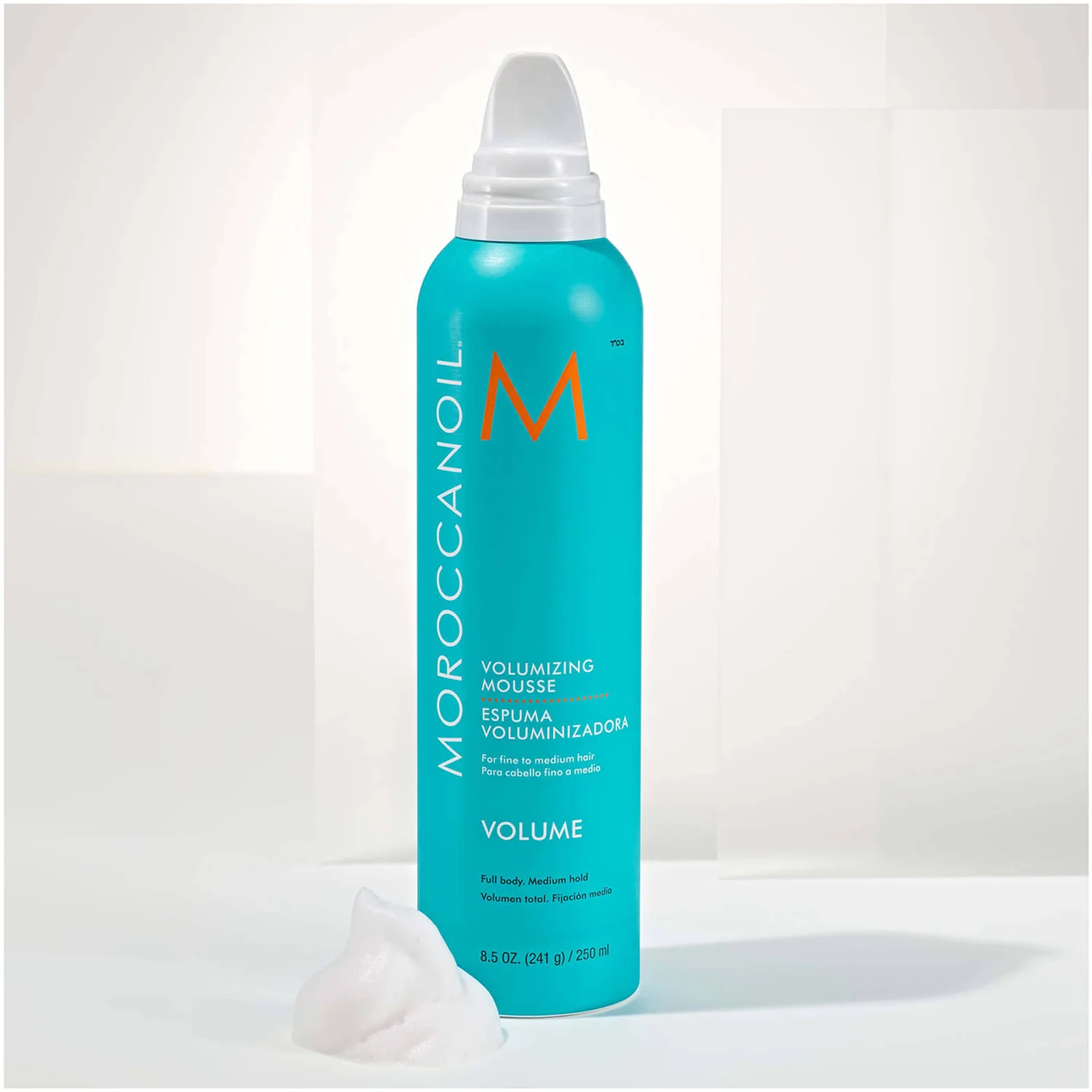Moroccanoil Volumising Mousse 250ml 2 Moroccanoil Volumising Mousse 250ml - Image 2