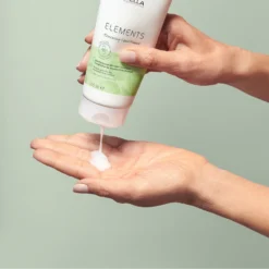 Wella Professionals Care Elements Lightweight Renewing Conditioner 200ml 10 Wella Professionals Care Elements Lightweight Renewing Conditioner 200ml -Skincare Store 11062329 8765081766929796