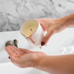 NEOM Real Luxury De-Stress Intensive Skin Treatment Candle 11 NEOM Real Luxury De-Stress Intensive Skin Treatment Candle -Skincare Store 11138679 1144824846167379