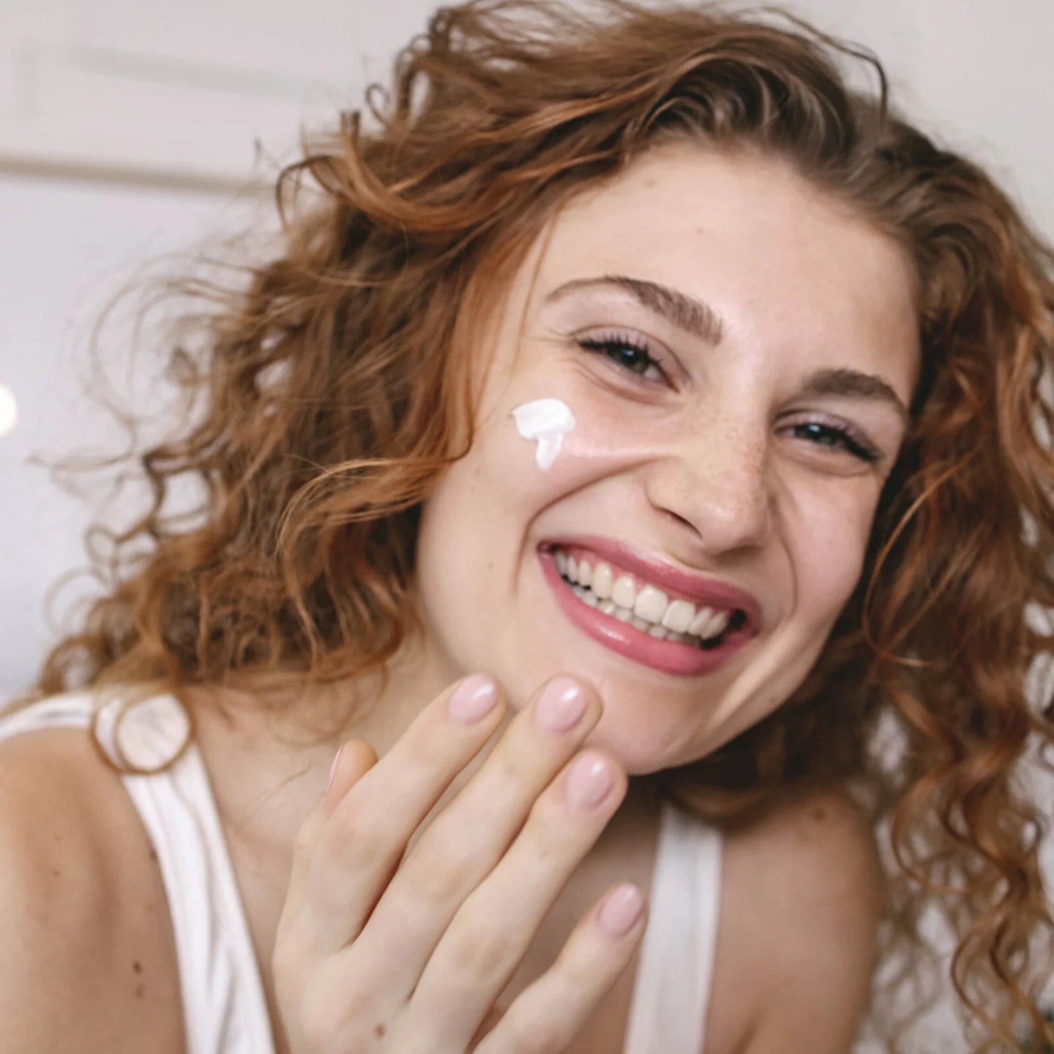 URIAGE Roseliane Anti-Redness Cream 1.35 Fl.oz. 3 URIAGE Roseliane Anti-Redness Cream 1.35 Fl.oz. - Image 3