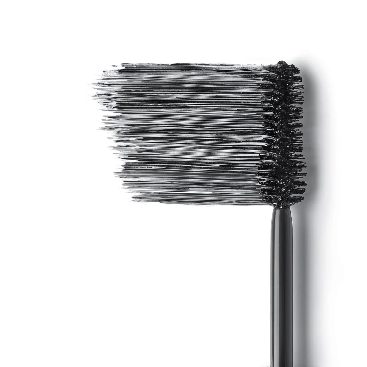 L’Oréal Paris L’Oréal Castor Oil-Enriched Paradise Volumising Mascara - Black 6.4ml 3 L’Oréal Paris L’Oréal Castor Oil-Enriched Paradise Volumising Mascara - Black 6.4ml - Image 3