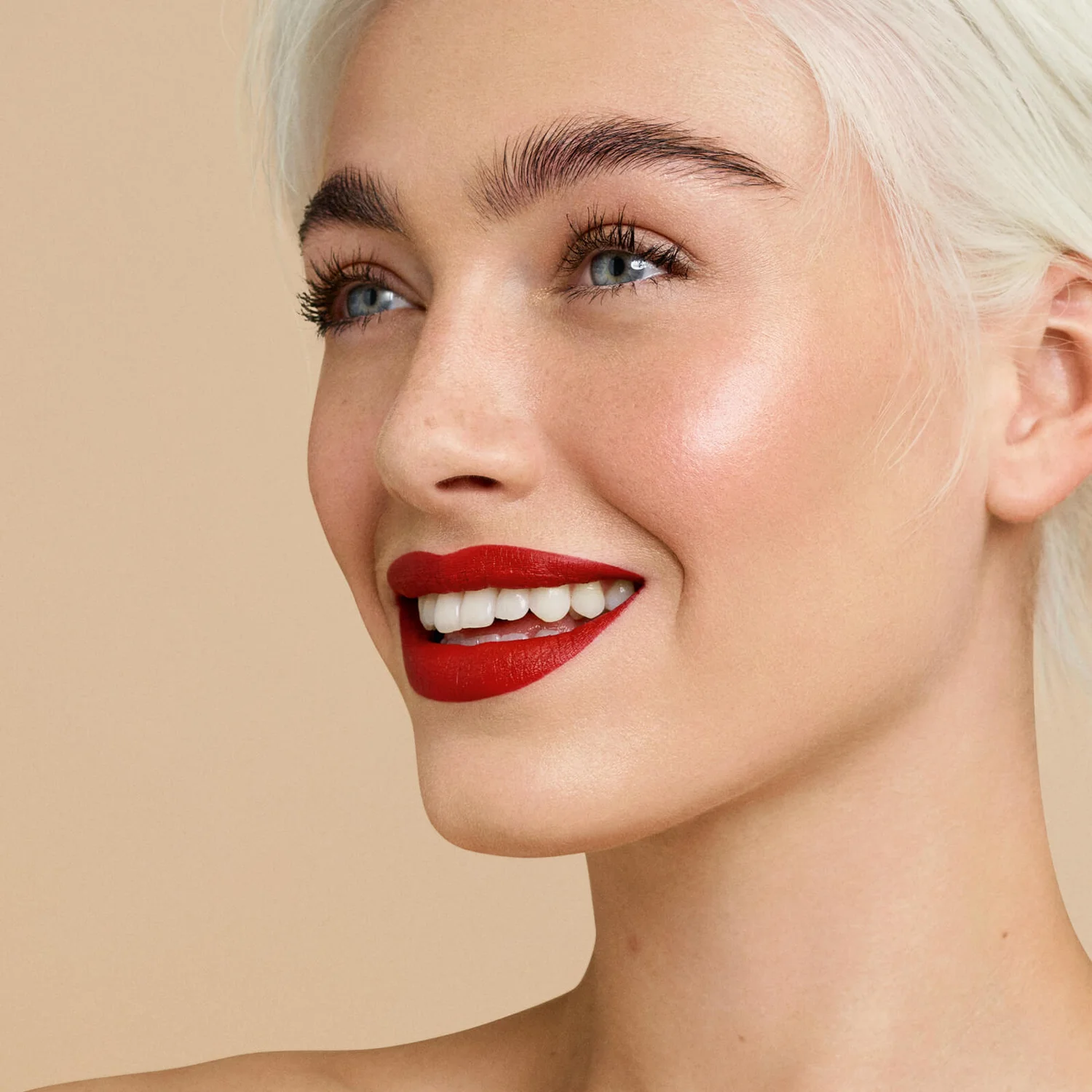 Delilah Colour Intense Liquid Lipstick 7ml (Various Shades) 3 Delilah Colour Intense Liquid Lipstick 7ml (Various Shades) - Image 3