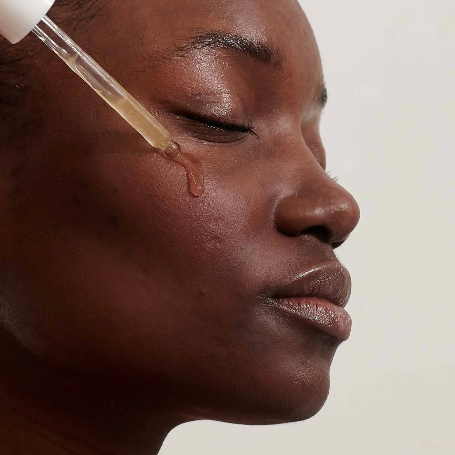 Balance Me Tri-Molecular Hyaluronic Serum 30ml 3 Balance Me Tri-Molecular Hyaluronic Serum 30ml - Image 3