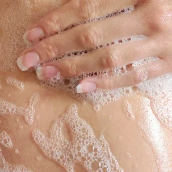 Mio Dive In Refreshing Body Wash With AHAs 200ml 11 Mio Dive In Refreshing Body Wash With AHAs 200ml -Skincare Store 12093383 1524787837010513