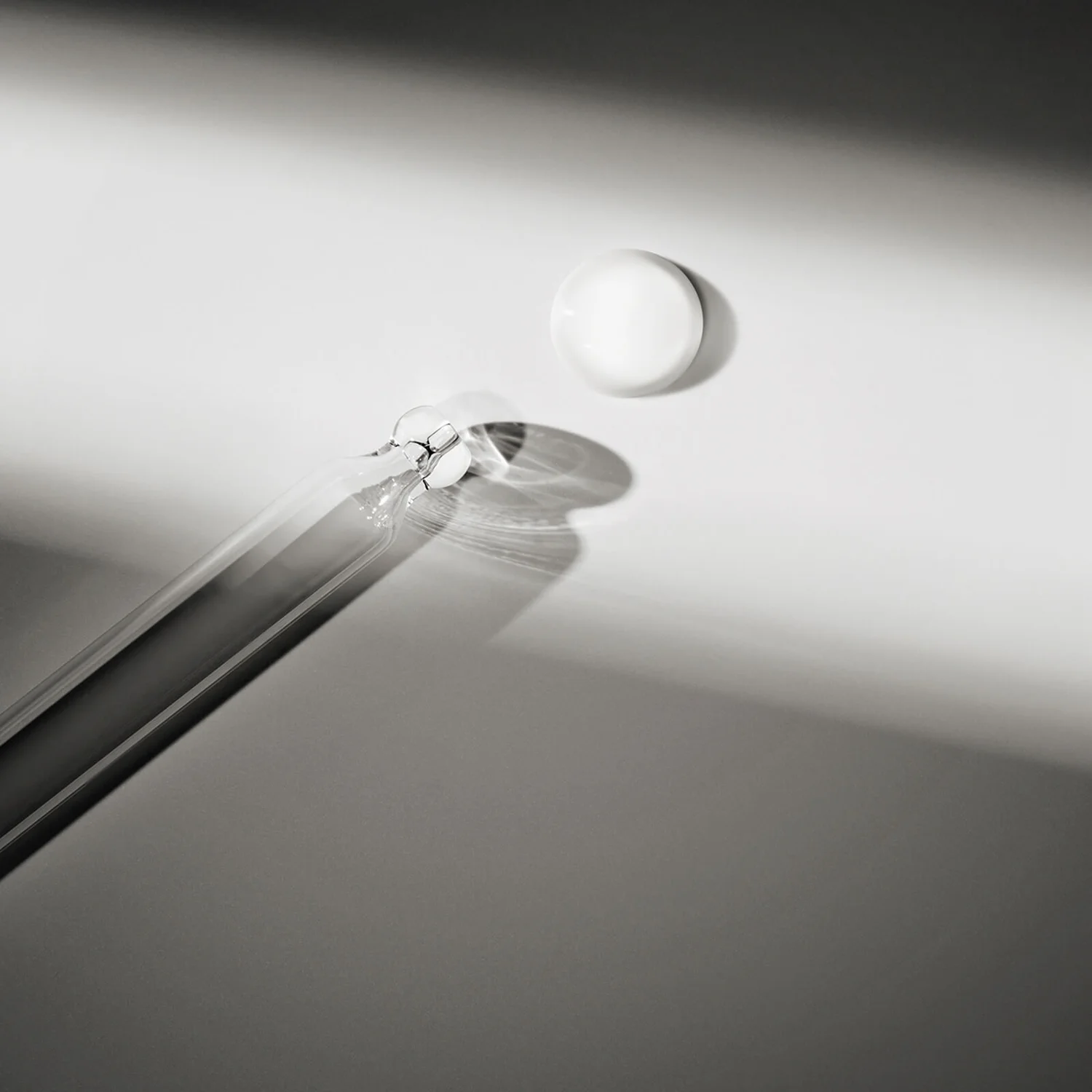 DECLÉOR Antidote Serum 30ml 6 DECLÉOR Antidote Serum 30ml - Image 6