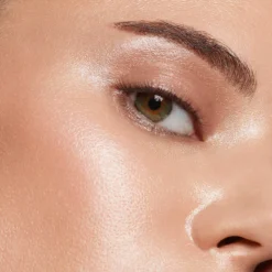 Illamasqua Beyond Liquid Highlighter - OMG 7 Illamasqua Beyond Liquid Highlighter - OMG -Skincare Store 12274850 2134869422654976