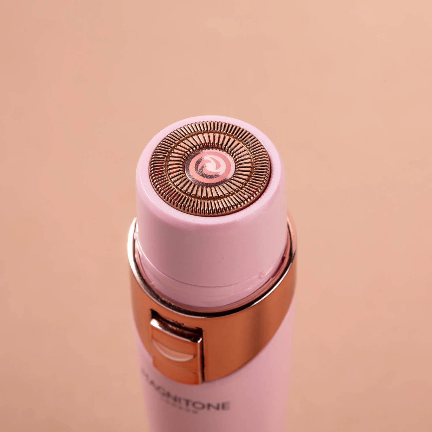 MAGNITONE London FuzzOff 3-in-1 Trimmer - Pink 7 MAGNITONE London FuzzOff 3-in-1 Trimmer - Pink - Image 7