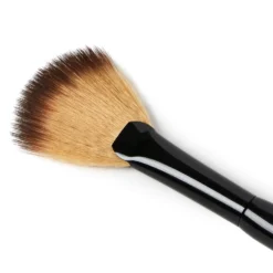 Illamasqua Highlighter Brush 6 Illamasqua Highlighter Brush -Skincare Store 12361843 1864816896826731