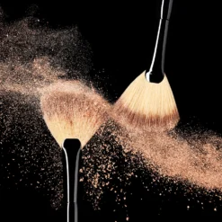 Illamasqua Highlighter Brush 7 Illamasqua Highlighter Brush -Skincare Store 12361843 2054823859190539