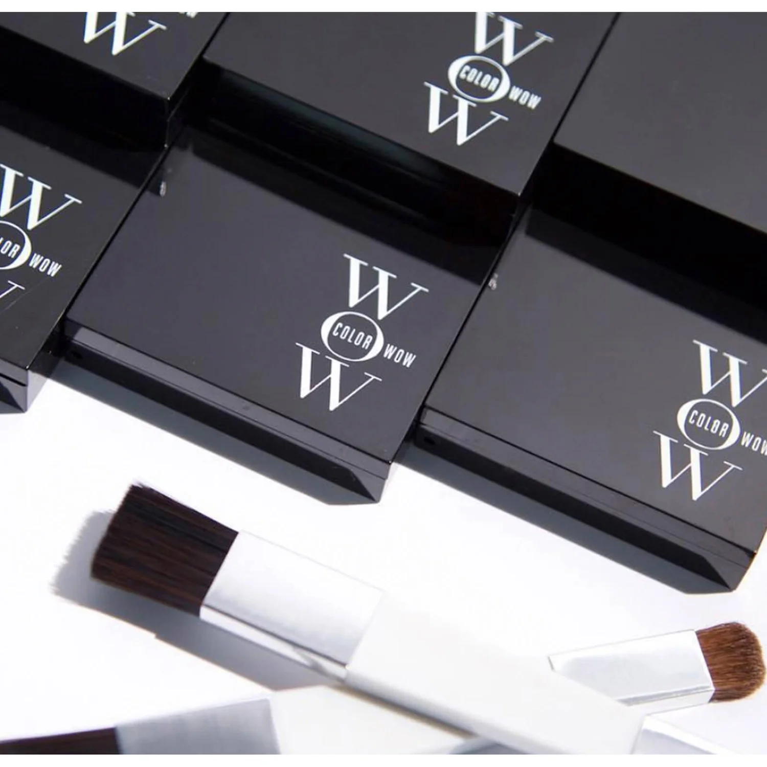 Color Wow Root Cover Up 1.9g (Various Shades) 3 Color Wow Root Cover Up 1.9g (Various Shades) - Image 3